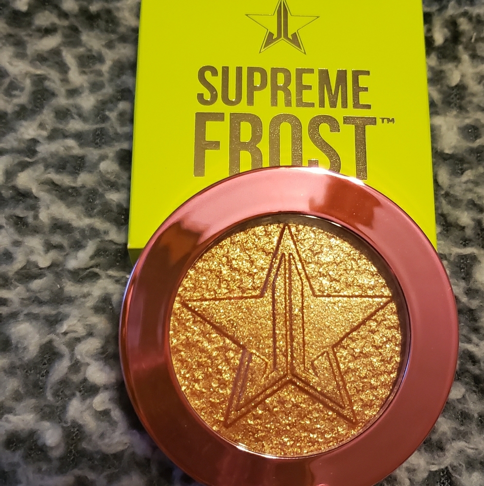 Jeffree Star Supreme Frost Highlighter